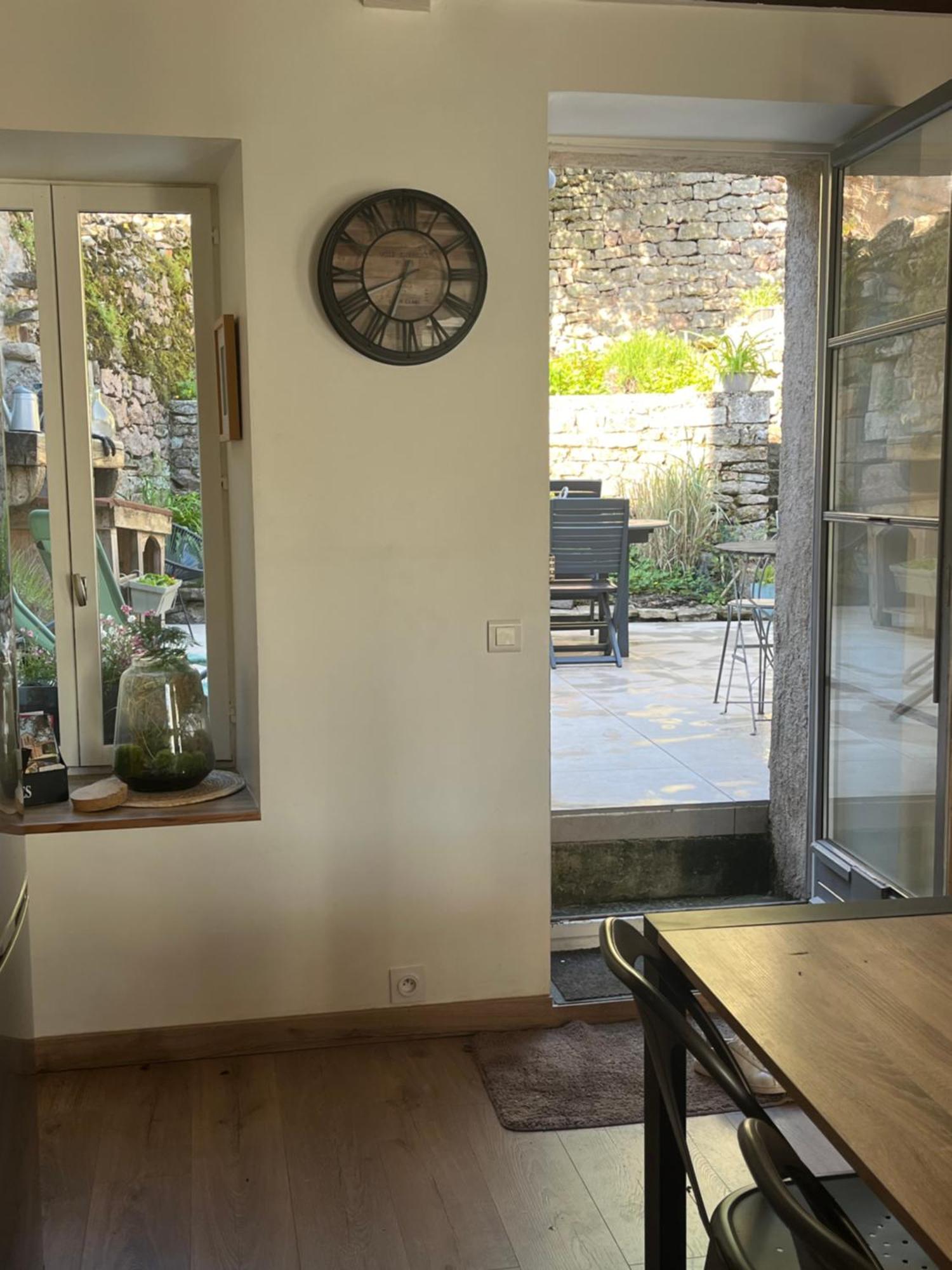 Maison Cosy En Plein Centre Ville Semur-en-Auxois Eksteriør bilde