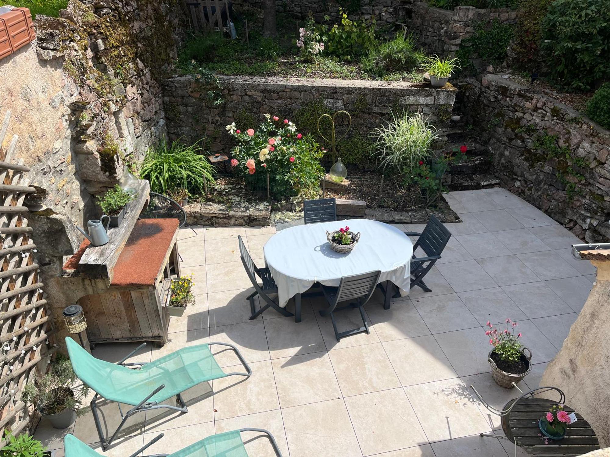 Maison Cosy En Plein Centre Ville Semur-en-Auxois Eksteriør bilde